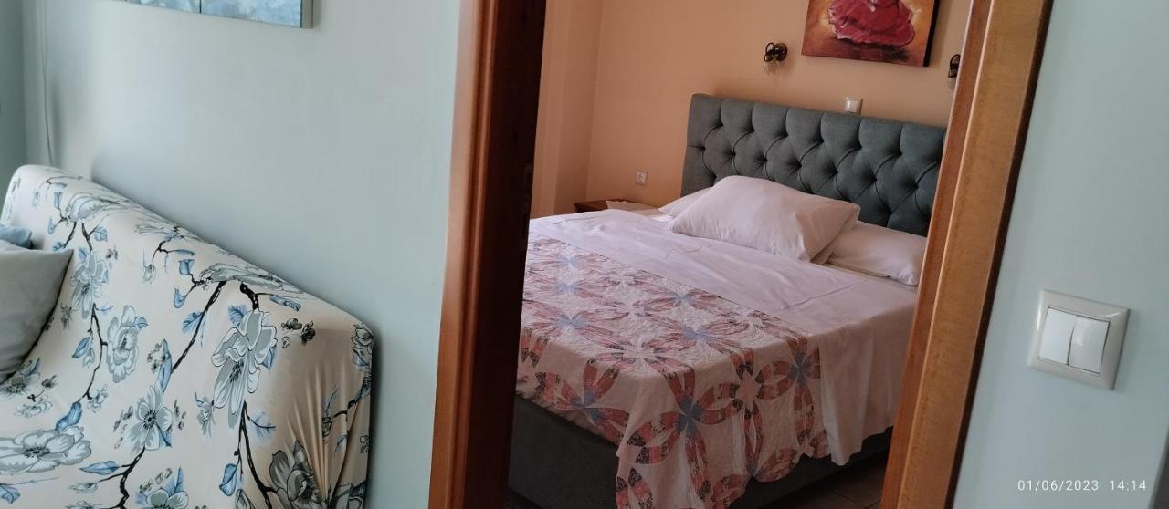 Riza Falasarna Bagian luar foto