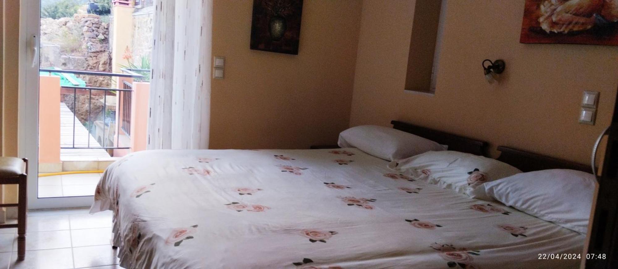 Riza Falasarna Bagian luar foto